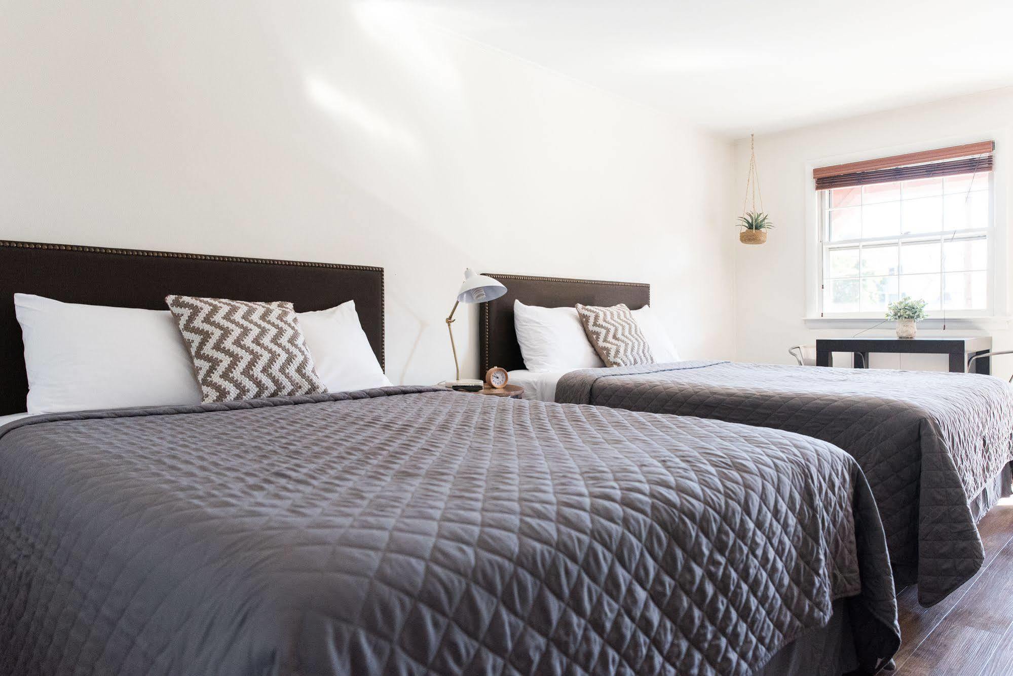 The Carriage House At Strasburg Hotel Luaran gambar